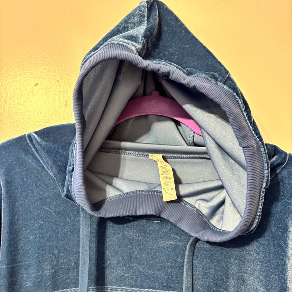 Alo Yoga‎ Women Blue Velvet Cropped Hoodie Velour Oversized Sweatshirt Large - Picture 6 of 7